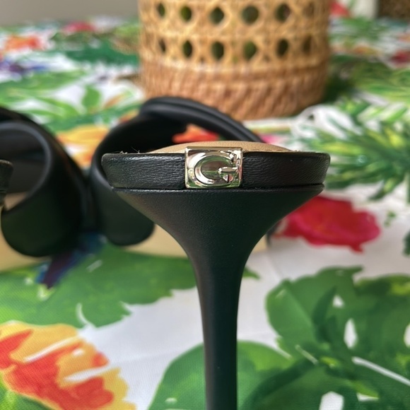 Brand New Guess Genuine Leather Black Heeled Sandals Knotted Slip-On Stilettos - Picture 11 of 16
